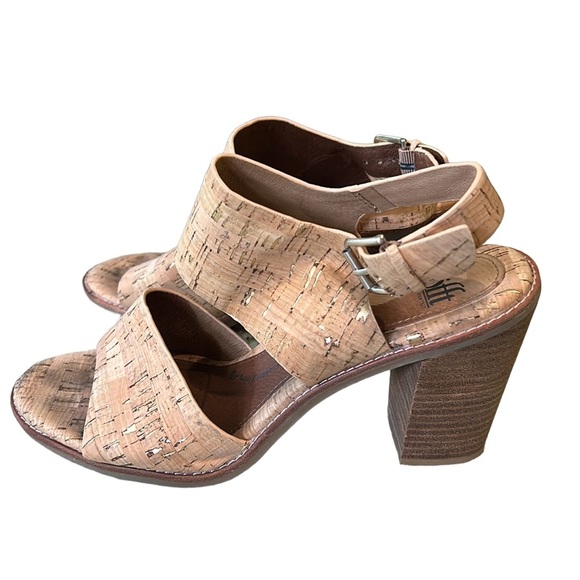 Sofft Pierz Tan Cork & Metallic Gold Chunky Heel Sandals in Gold Natural - 9.5 - Picture 16 of 16